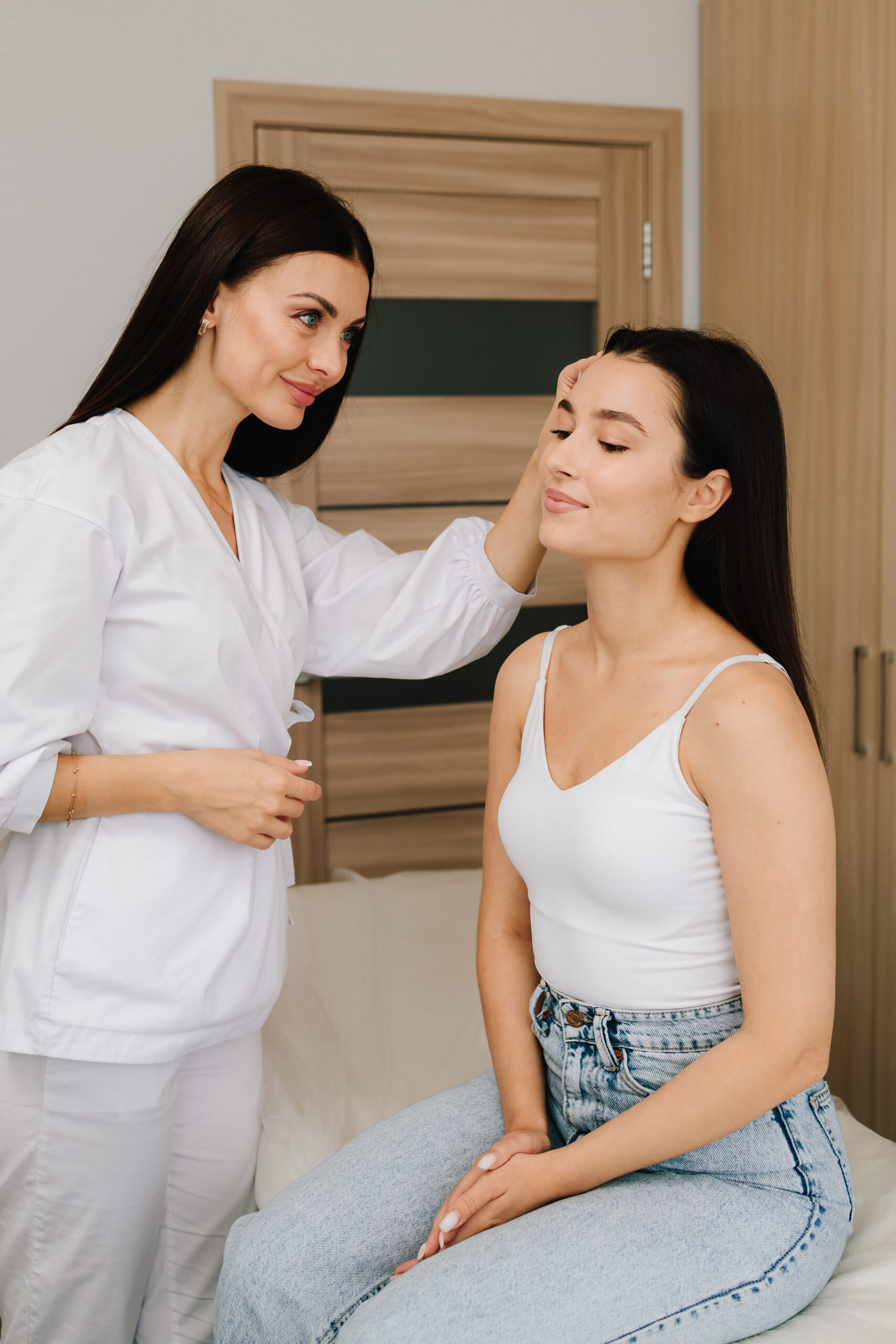 What to Know Before Booking a Botox Treatment in Miami - Image